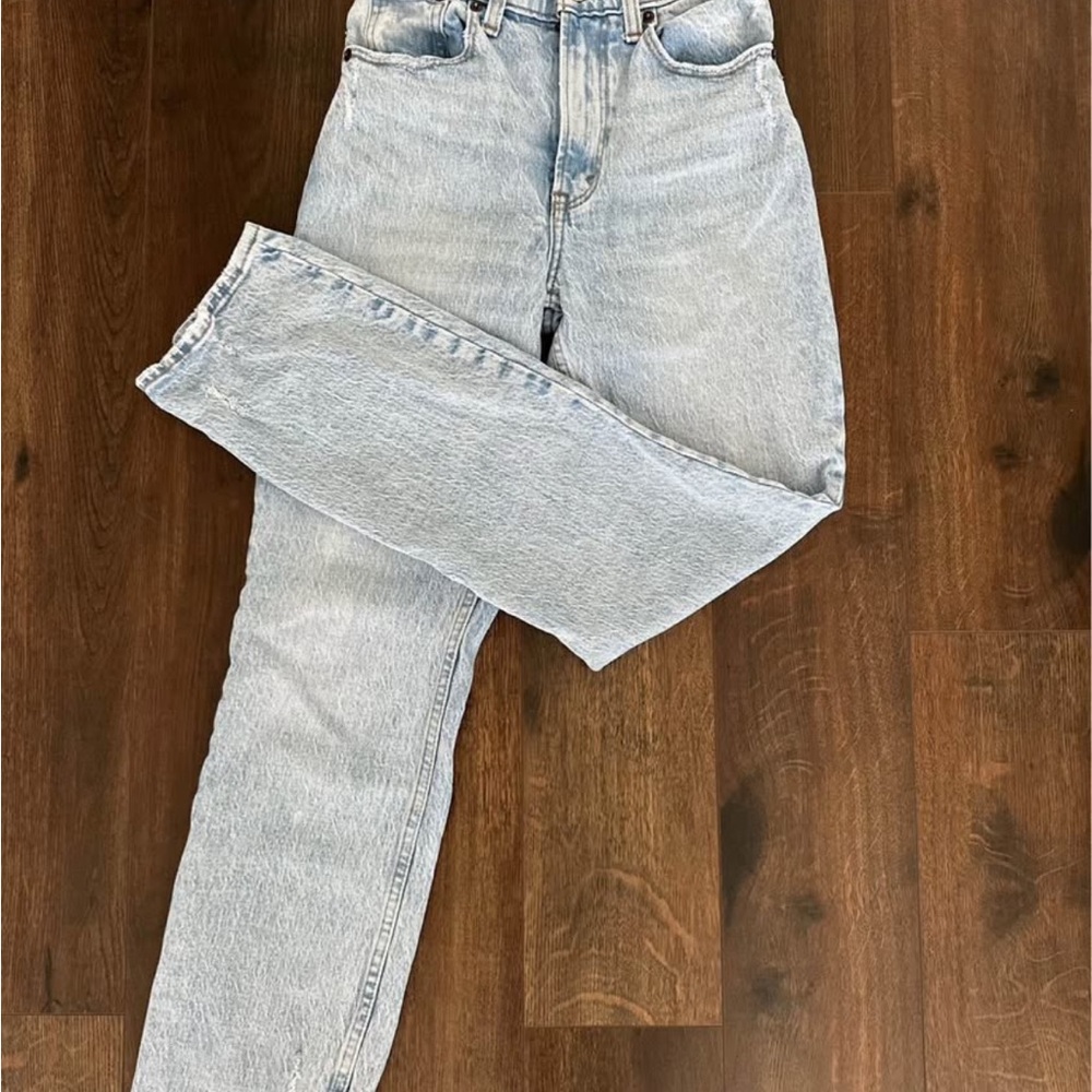 Abercrombie & Fitch Women's Curve Love Ultra High Rise 90s Straight Jean